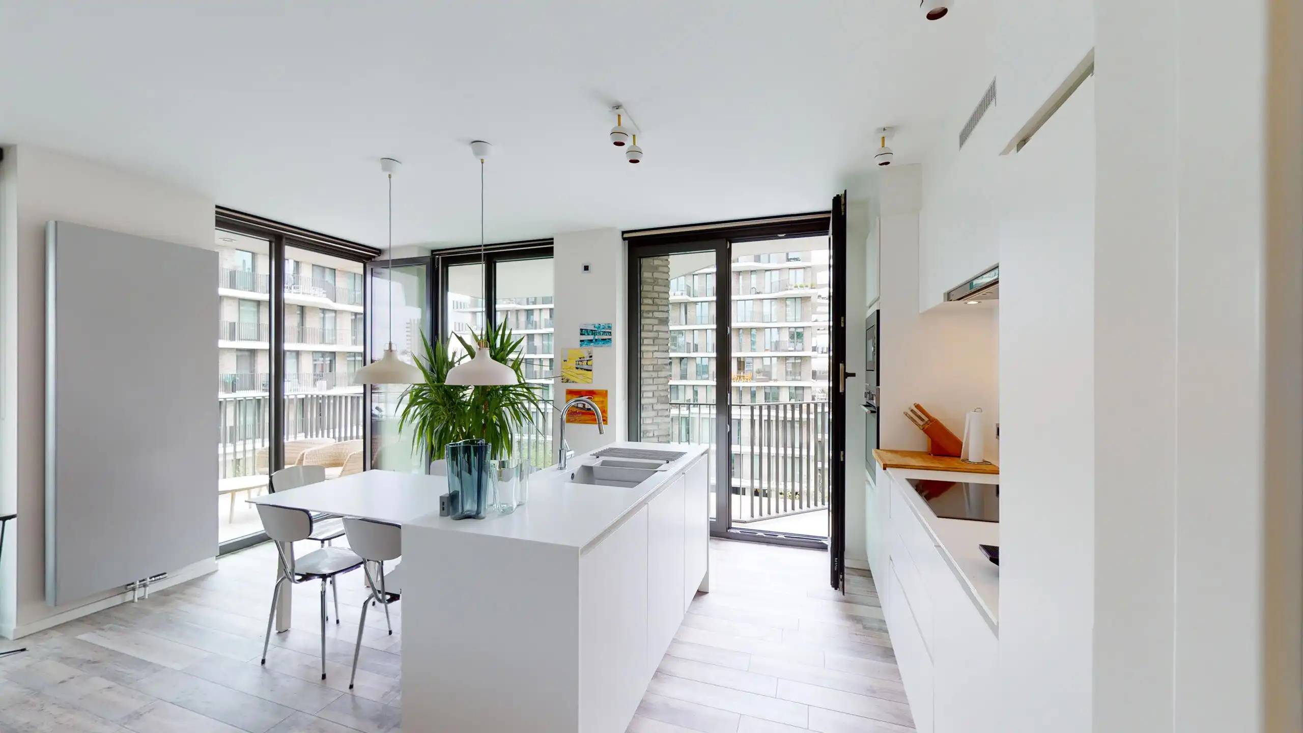 ANTWERPEN - Instapklaar appartement met mooie terrassen foto 3