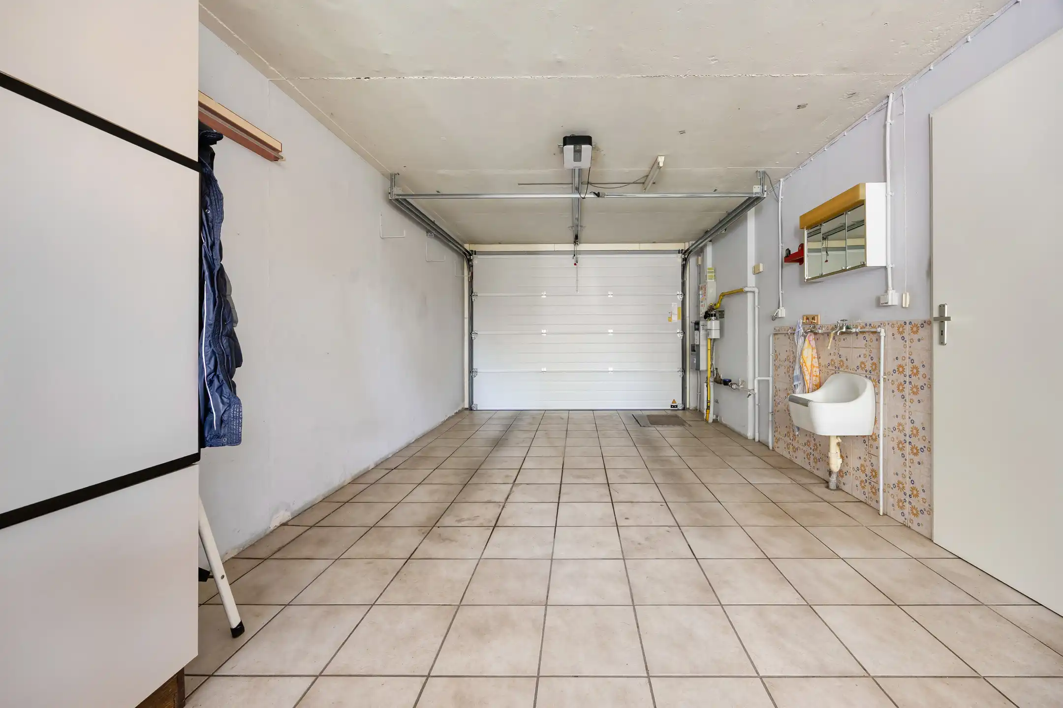 Bel-etage met veel potentieel in Polderstad foto 19