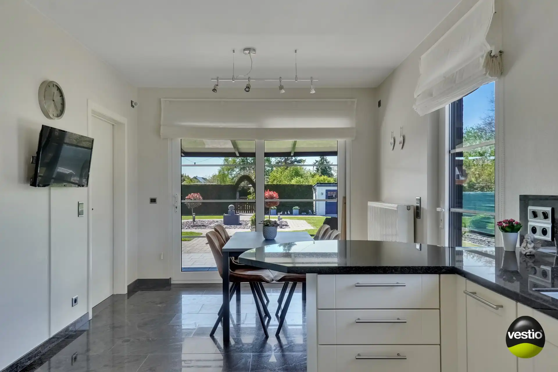 ENERGIEZUINIGE WONING OP 13,52 ARE TE OPGLABBEEK foto 15