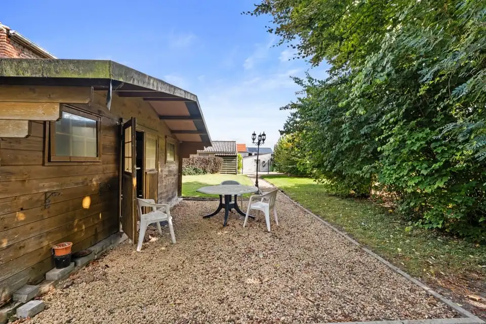 CHARMANTE WONING MET 3 SLKS EN EEN PRACHTIGE TUIN MET TAL VAN MOGELIJKHEDEN foto 9