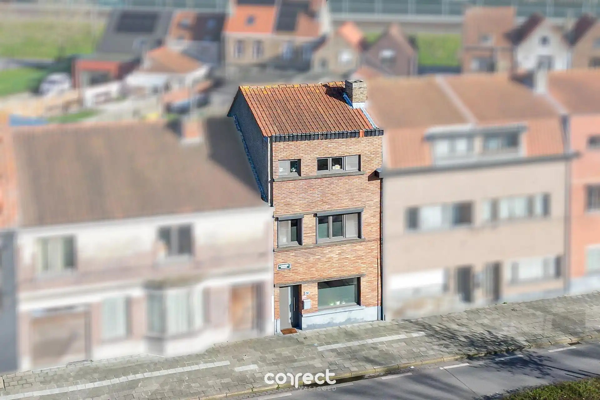 Hoofdfoto van de publicatie: Instapklare woning met 3 slaapkamers en tuin.