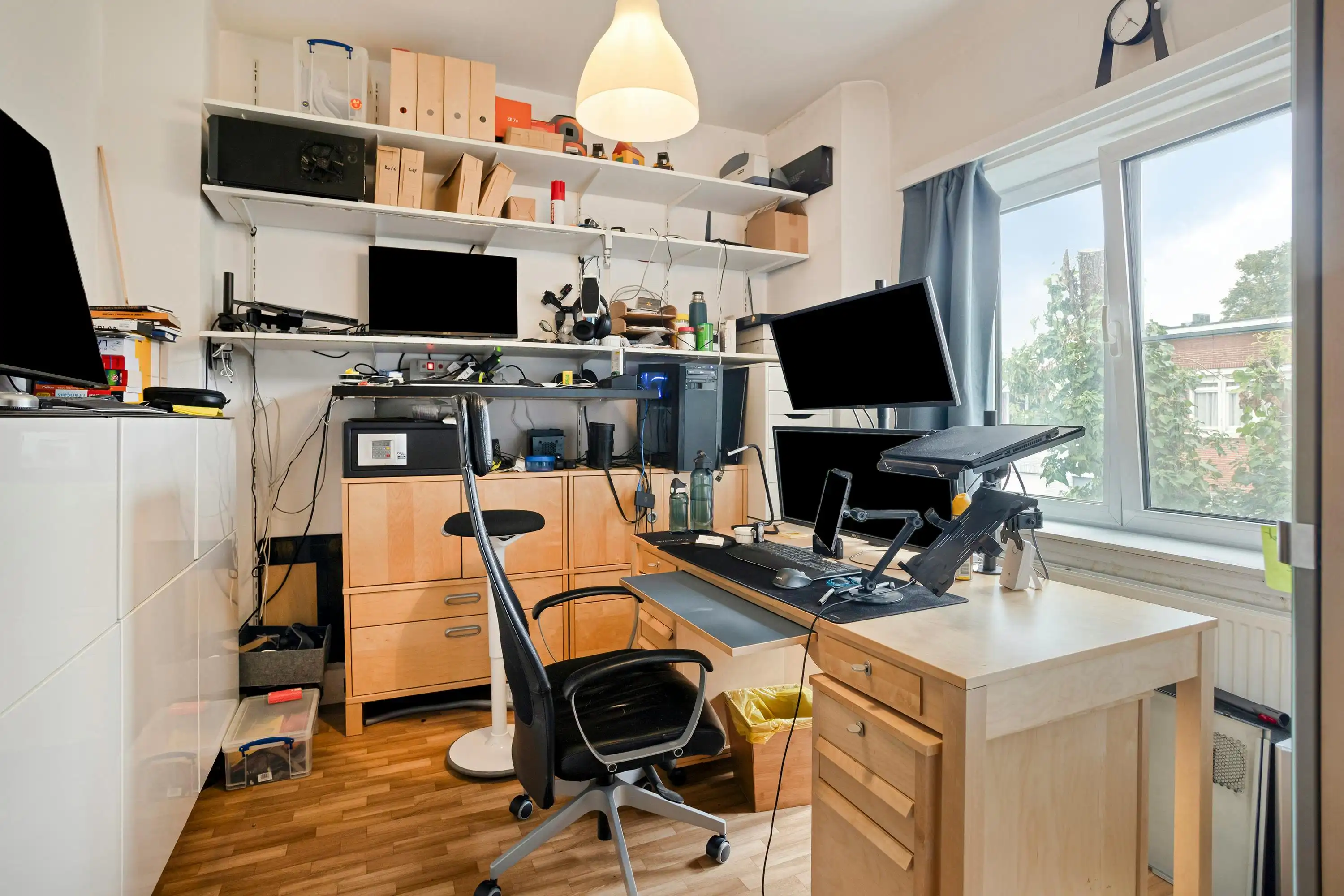 Huis met 3 slaapkamers en tuin in de Unitaswijk te deurne! foto 21