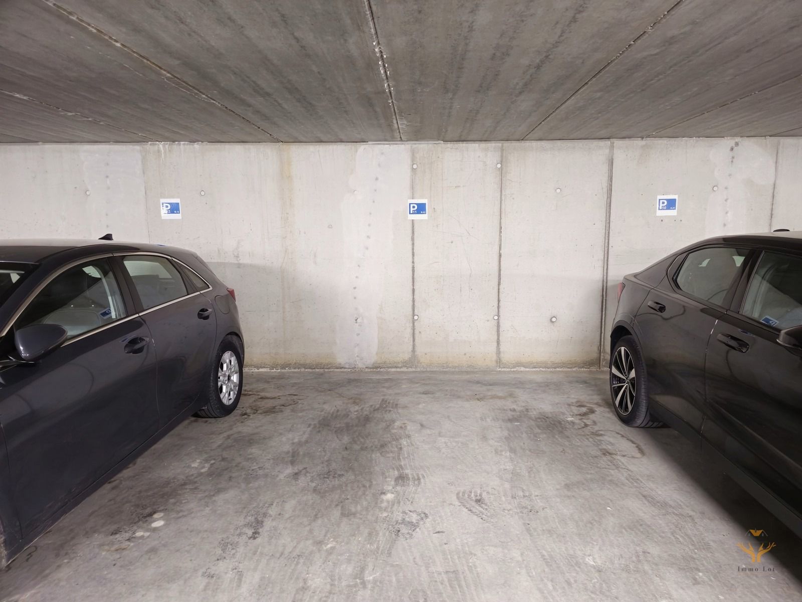 Lichtrijk 1-slaapkamerappartement met groot terras en ondergrondse garage foto 9