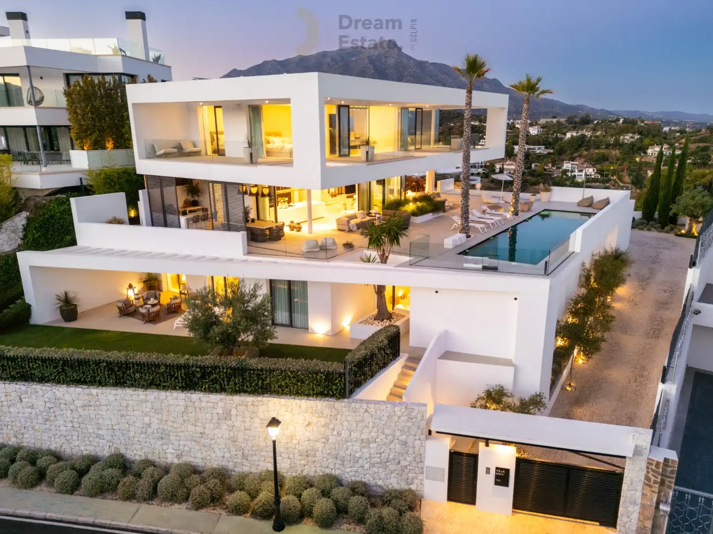 Eigentijdse villa met panoramisch uitzicht in La Quinta, Benahavís. foto 40