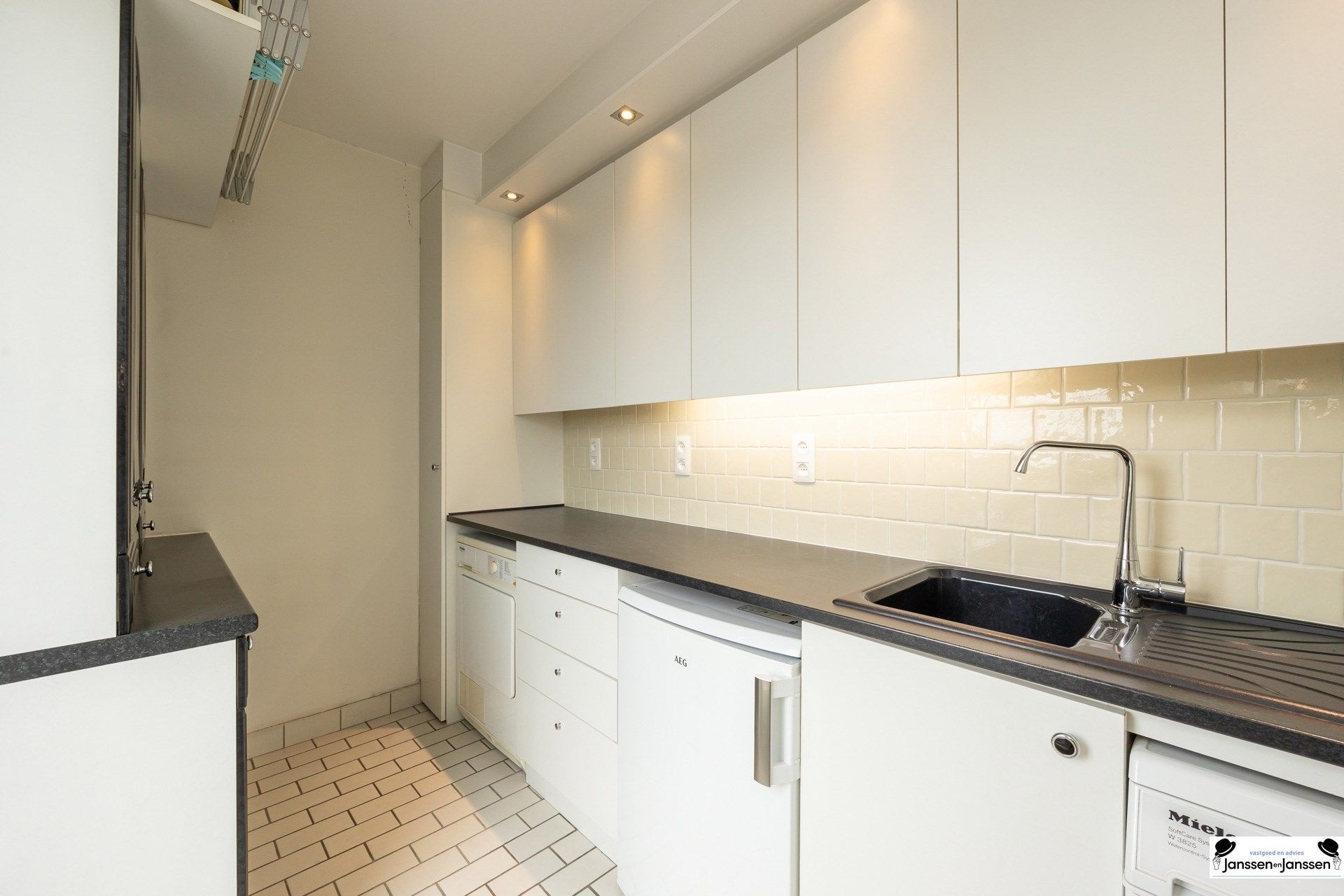 Uniek appartement met prachtig dakterras en panoramisch uitzicht foto 18