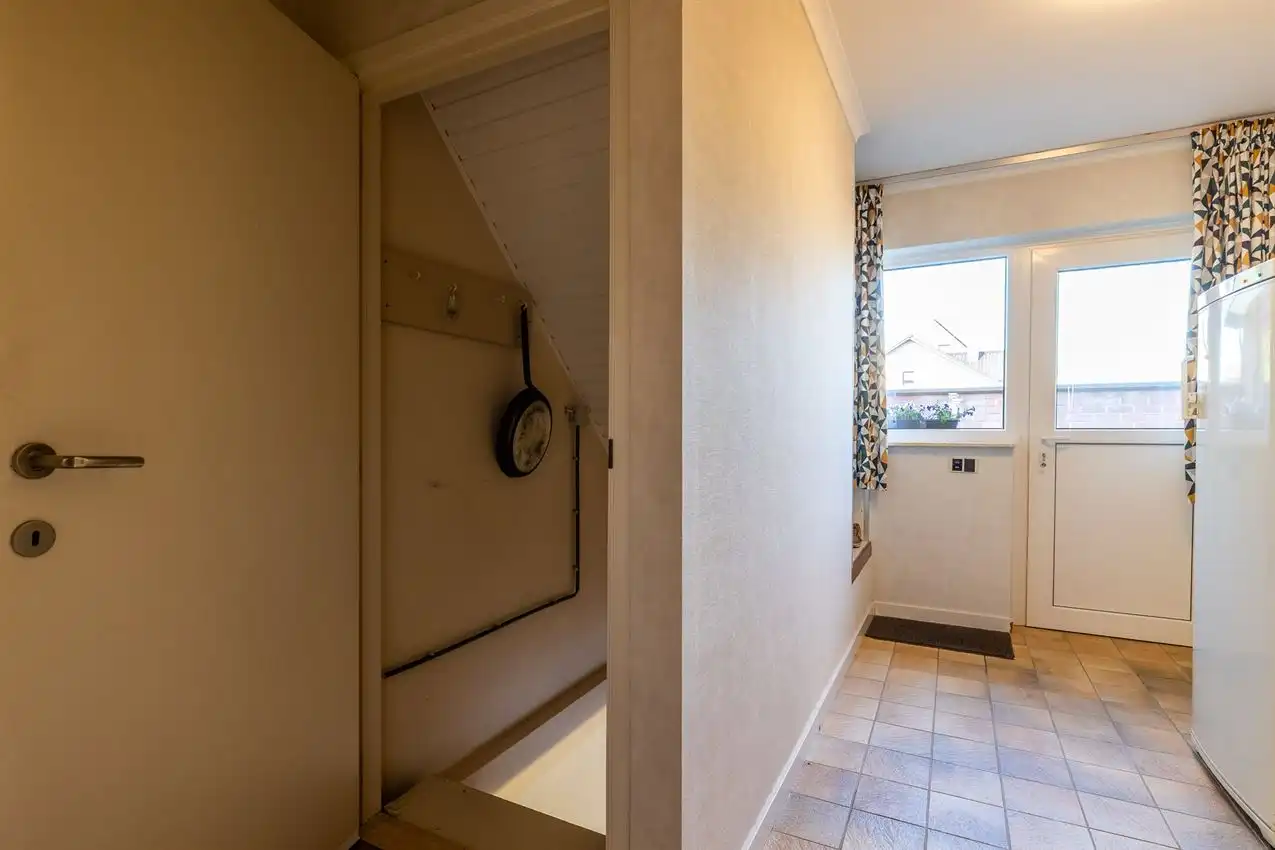 Gerenoveerde woning 3slk op rustige ligging foto 59