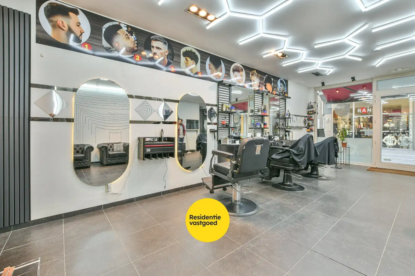 Meersgezinswoning met handelspand & 3 appartementen te koop in hartje Blankenberge! foto 4