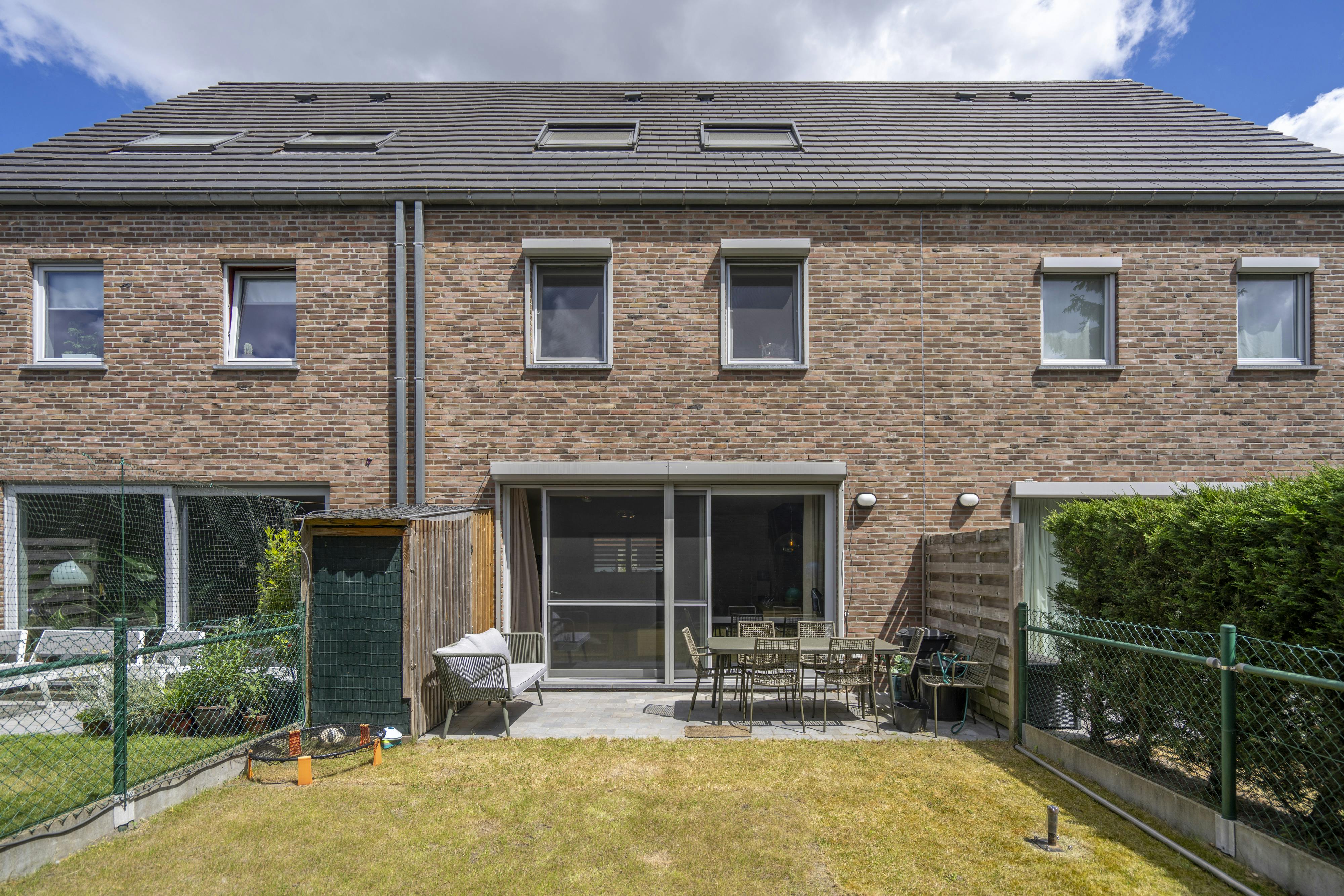 Recent huis met 4 kamers te koop in rustige wijk in Waregem foto 20