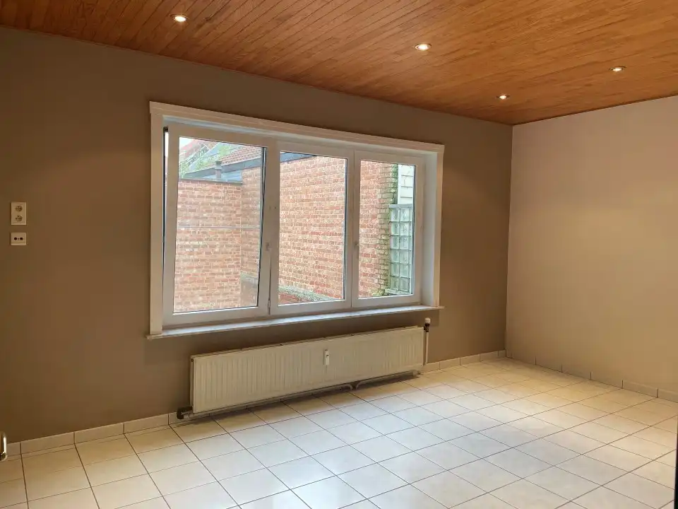Ruim en goed gelegen appartement met 2 slaapkamers in kleine gebouw foto 6