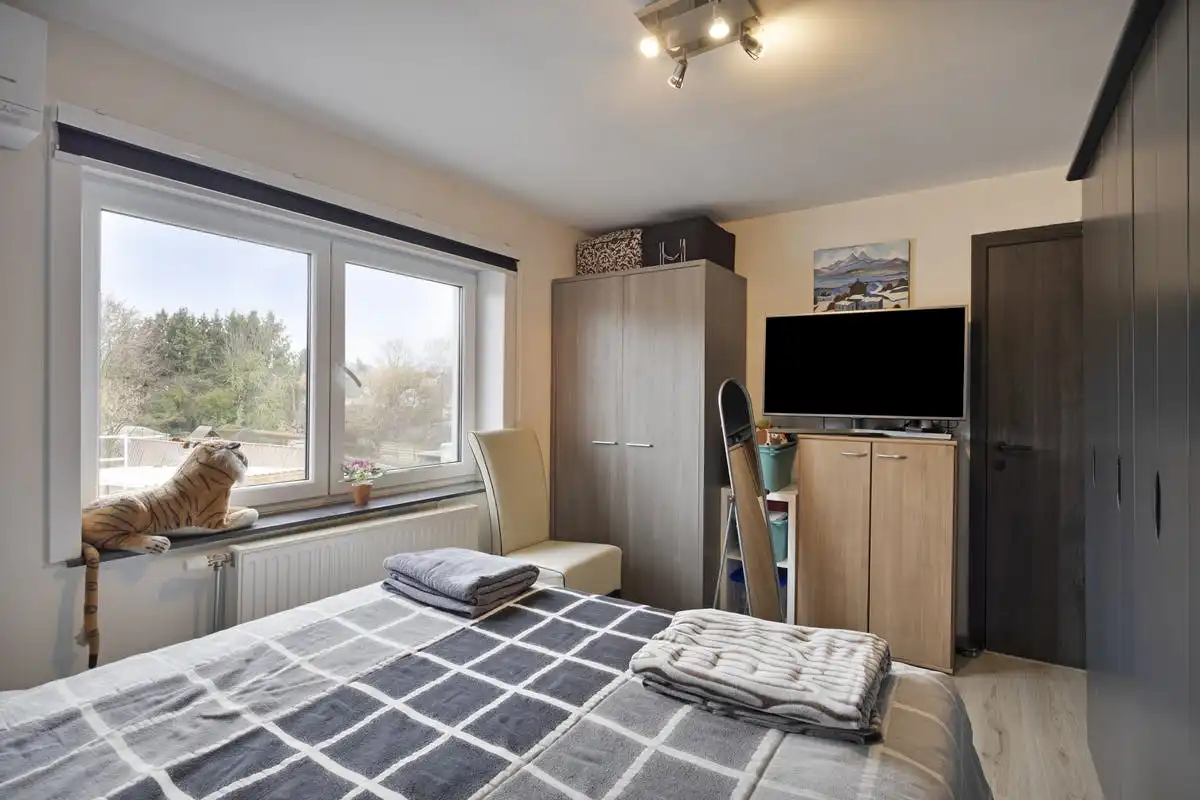 Modern halfopen huis te koop in Tongeren foto 16