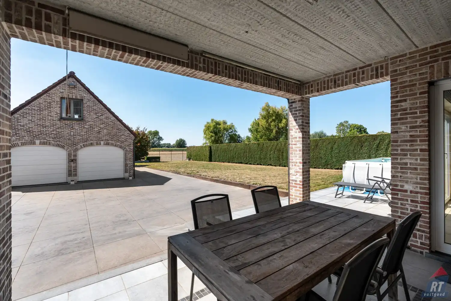 Zeer ruime, instapklare gezinswoning met  4 tot 5 slaapkamers foto 27