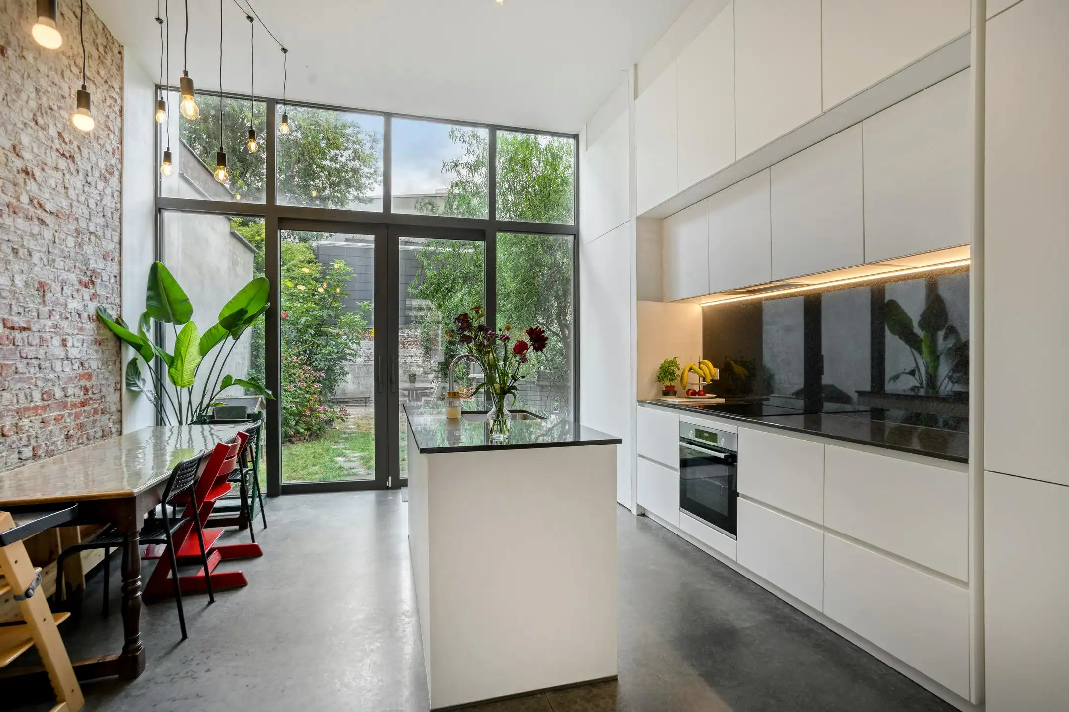 Uniek & karaktervol herenhuis op een toplocatie in Vilvoorde foto 8