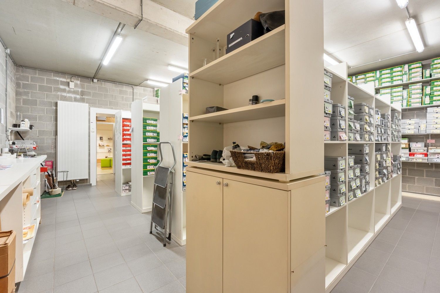 Handelspand op toplocatie aan de Markt te Bilzen! foto 11