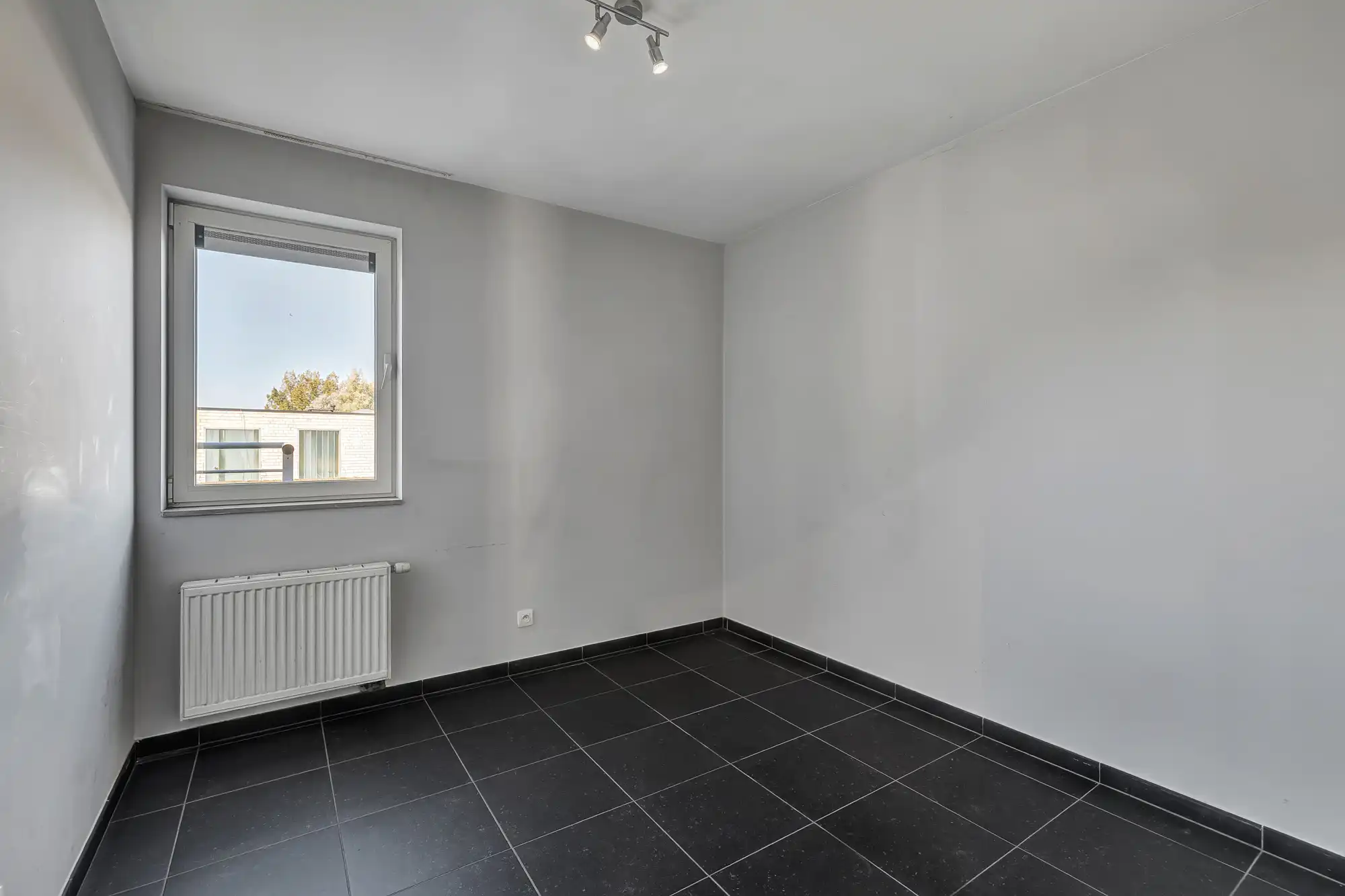 Instapklaar appartement met 2 slpks in centrum Liedekerke foto 9