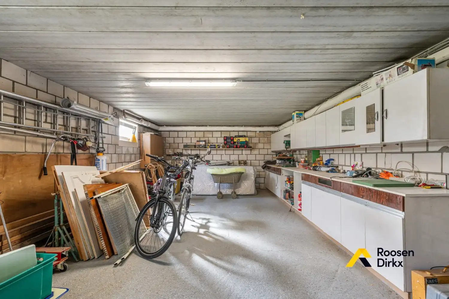 Degelijke, perfect onderhouden woning op 9 are, op fietsafstand van het centrum! foto 24
