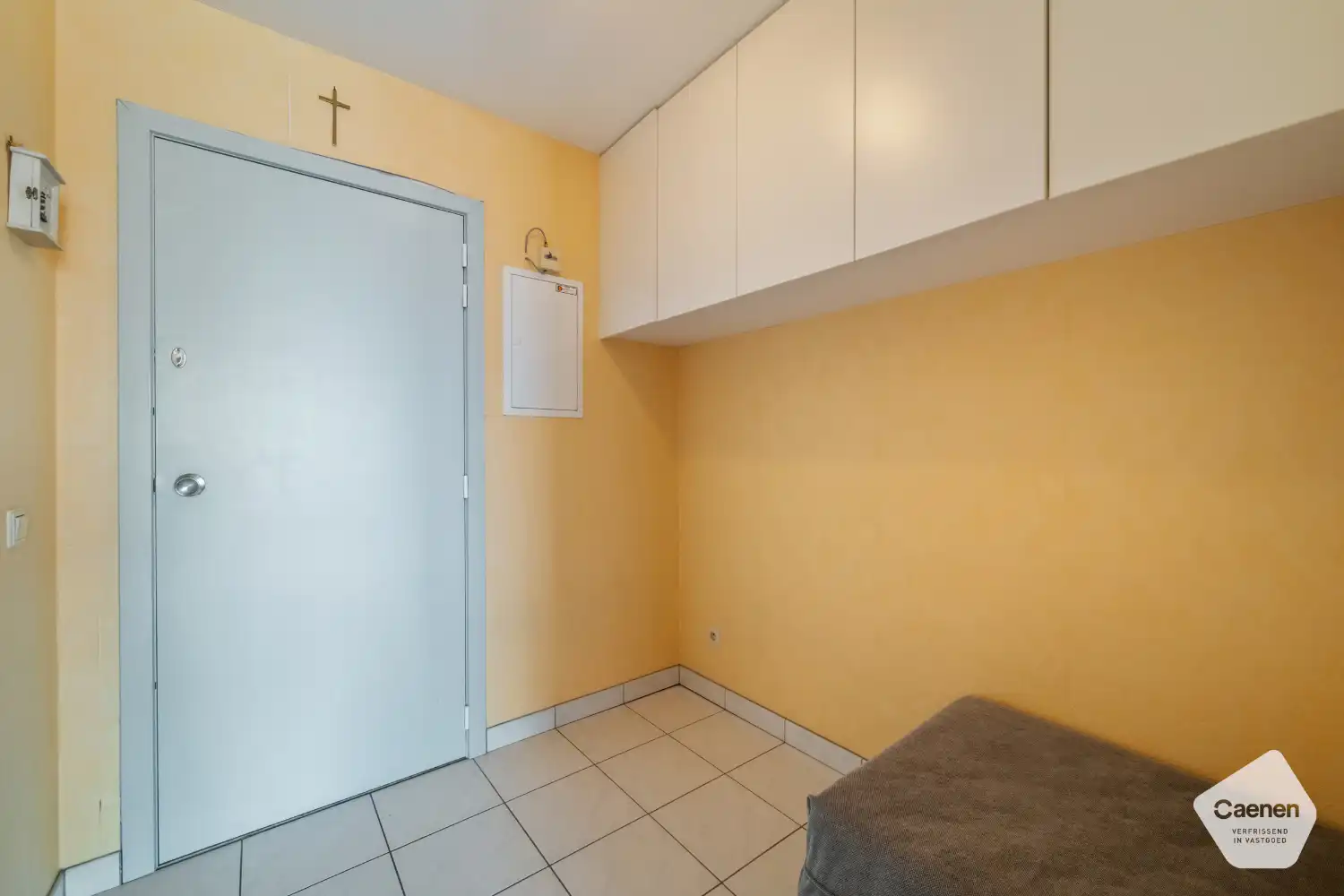 Instapklare studio met prachtig frontaal zicht op zee foto 10