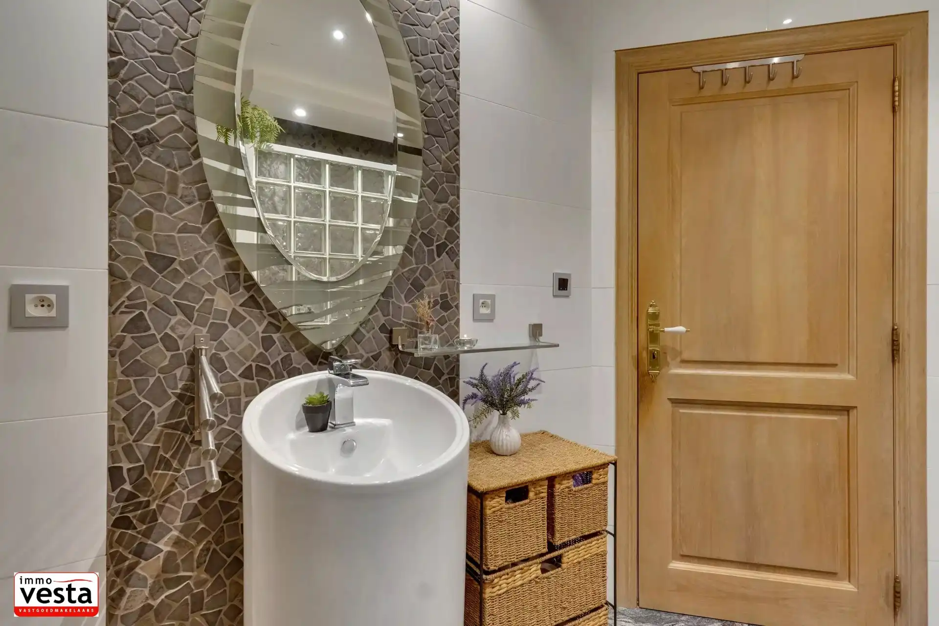 Ruime villa op een goede locatie foto 15