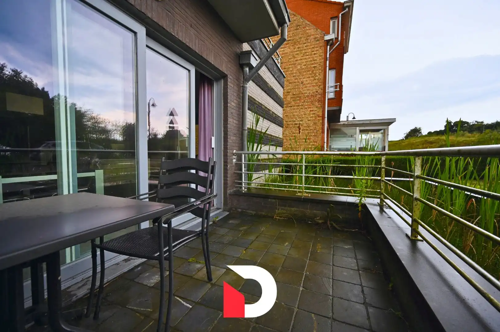 Instapklaar gelijkvloers 1-slaapkamerappartement met tuin en terras in De Haan foto 13