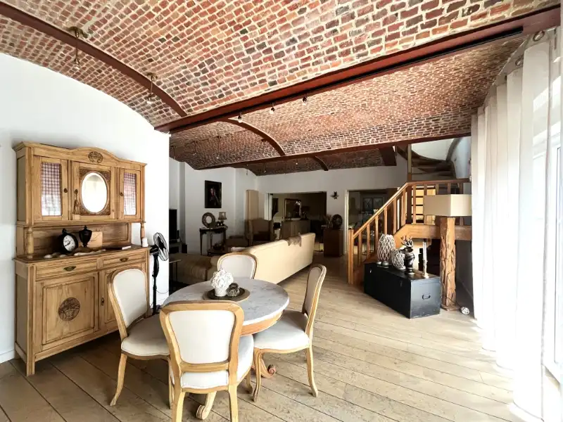 Ruim luxe appartement/duplex met garage! foto 4