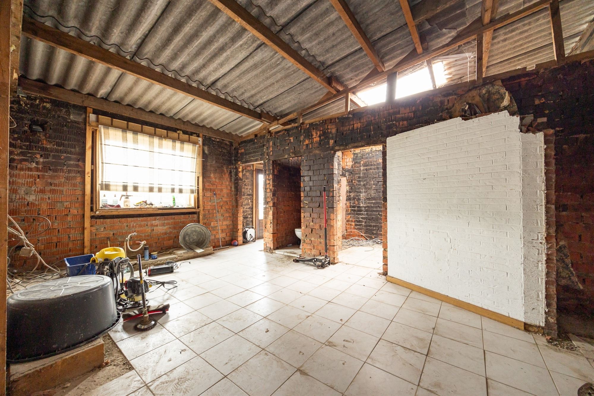 Te renoveren HOB op perceel van 693m² foto 8