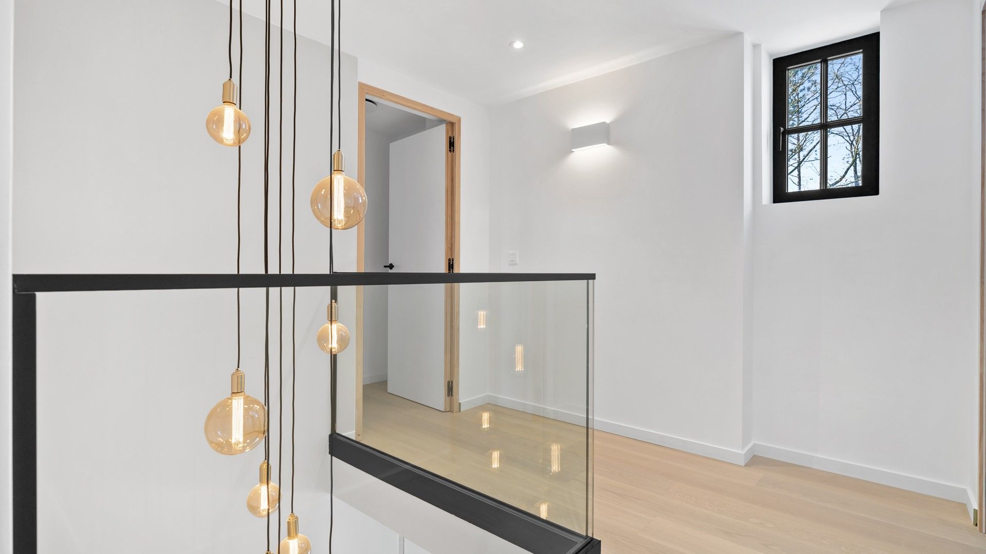 Exclusief hippisch eigendom met binnen- en buitenpiste, paardenstallen foto 32