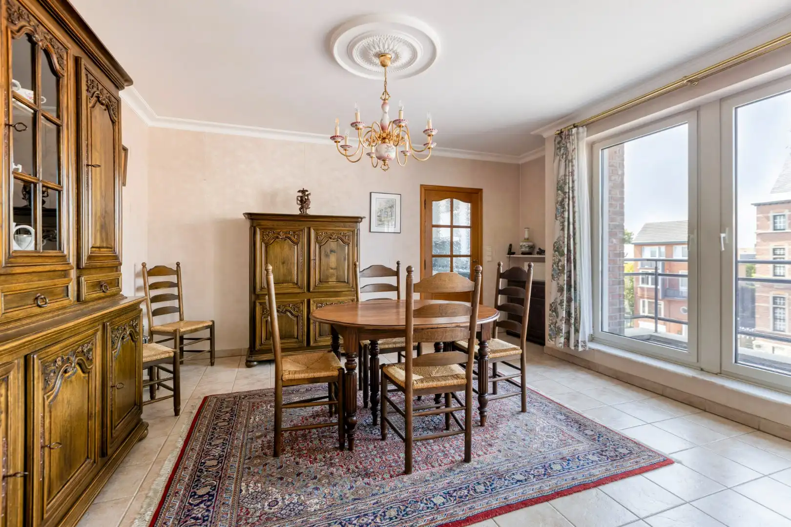 Mooi gelegen appartement met 3 slaapkamers en garage, centrum Tongeren   foto 6