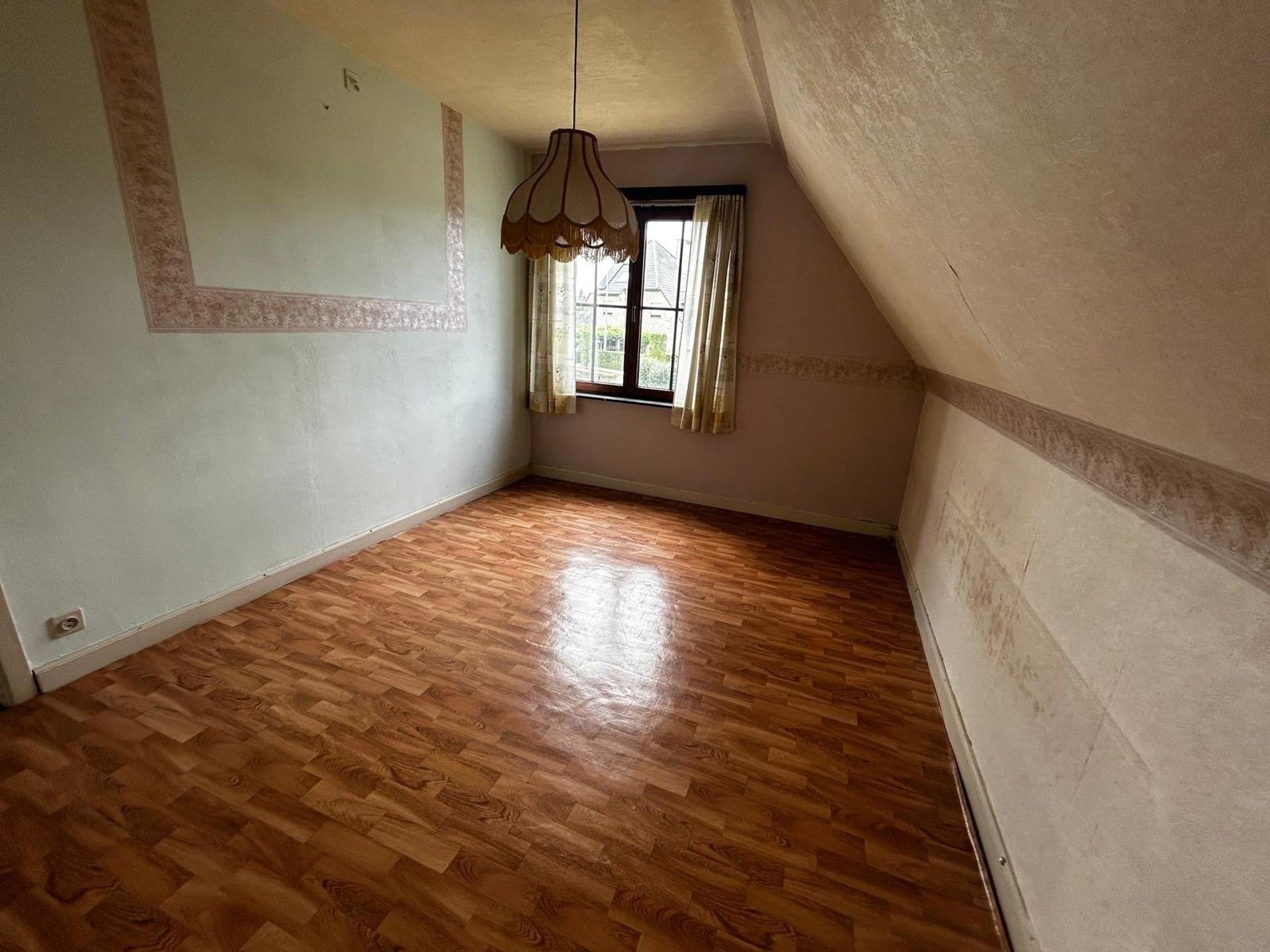 Charmante woning op een ruim hoekperceel in rustige omgeving foto 23