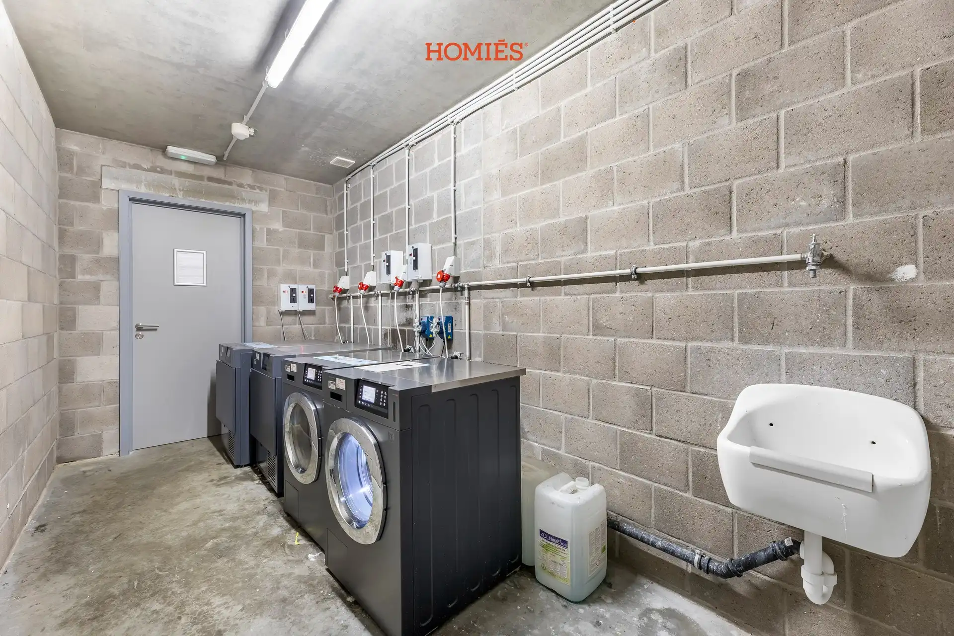 Moderne studentenkamer met hedendaags comfort foto 19