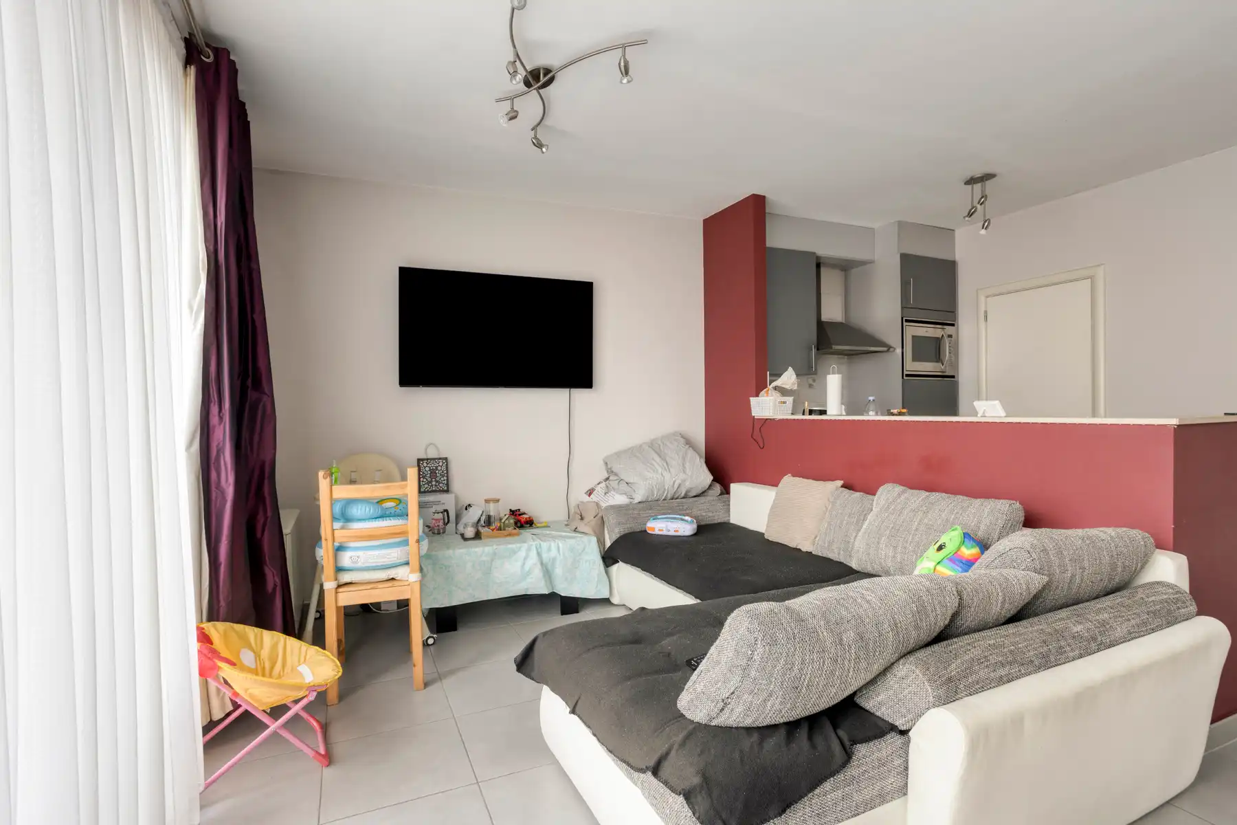 Instapklaar appartement met terras in het centrum van Zellik! foto 7