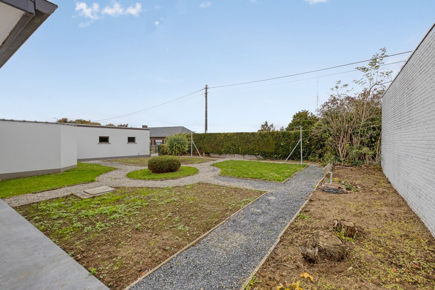 VOLLEDIG VERNIEUWDE OPEN BEBOUWING (OB) MET PRACHTIG UITZICHT EN MODERN COMFORT! foto 17