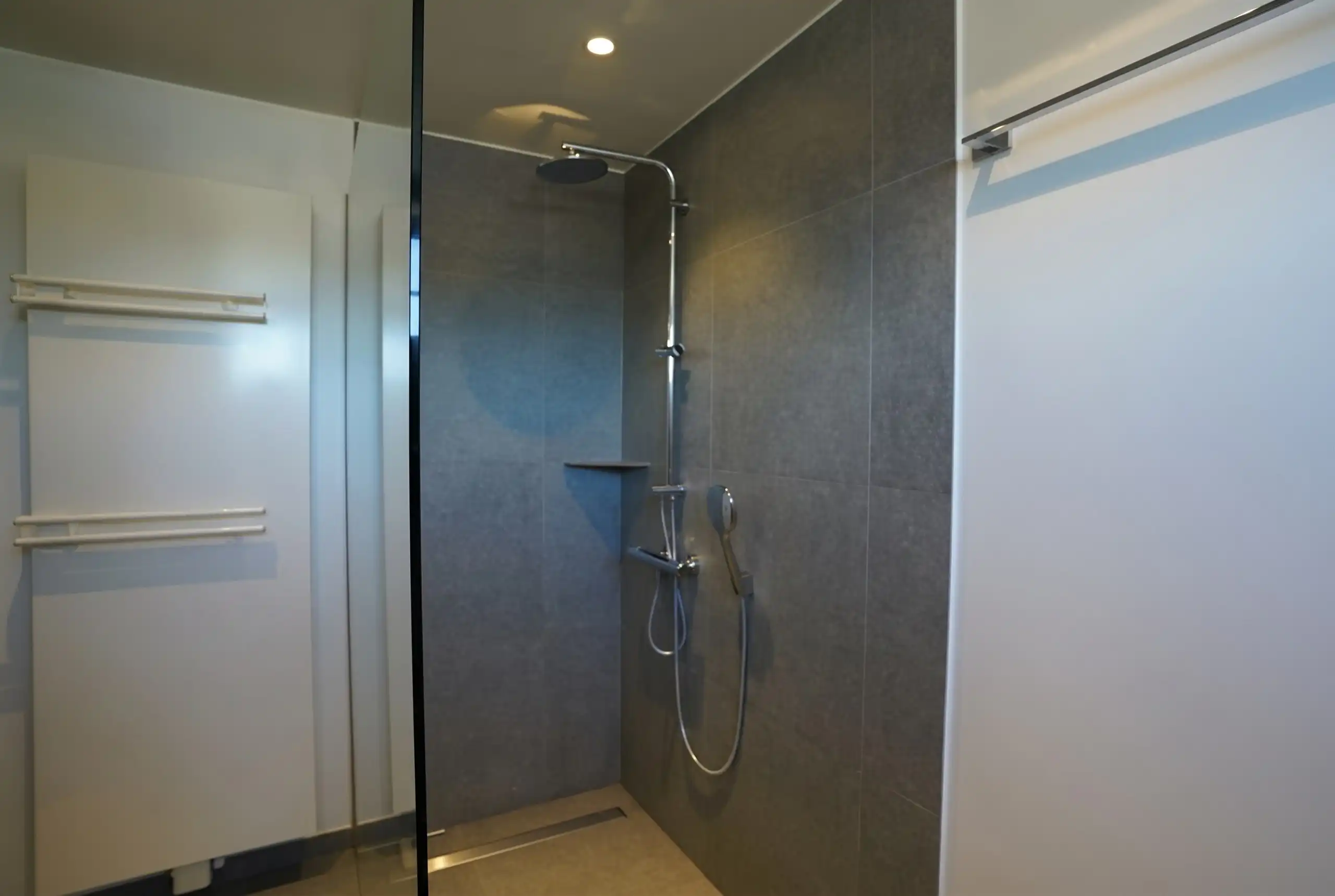 Blikvanger in z'n prijscategorie! Tip-top verzorgde woning! foto 20