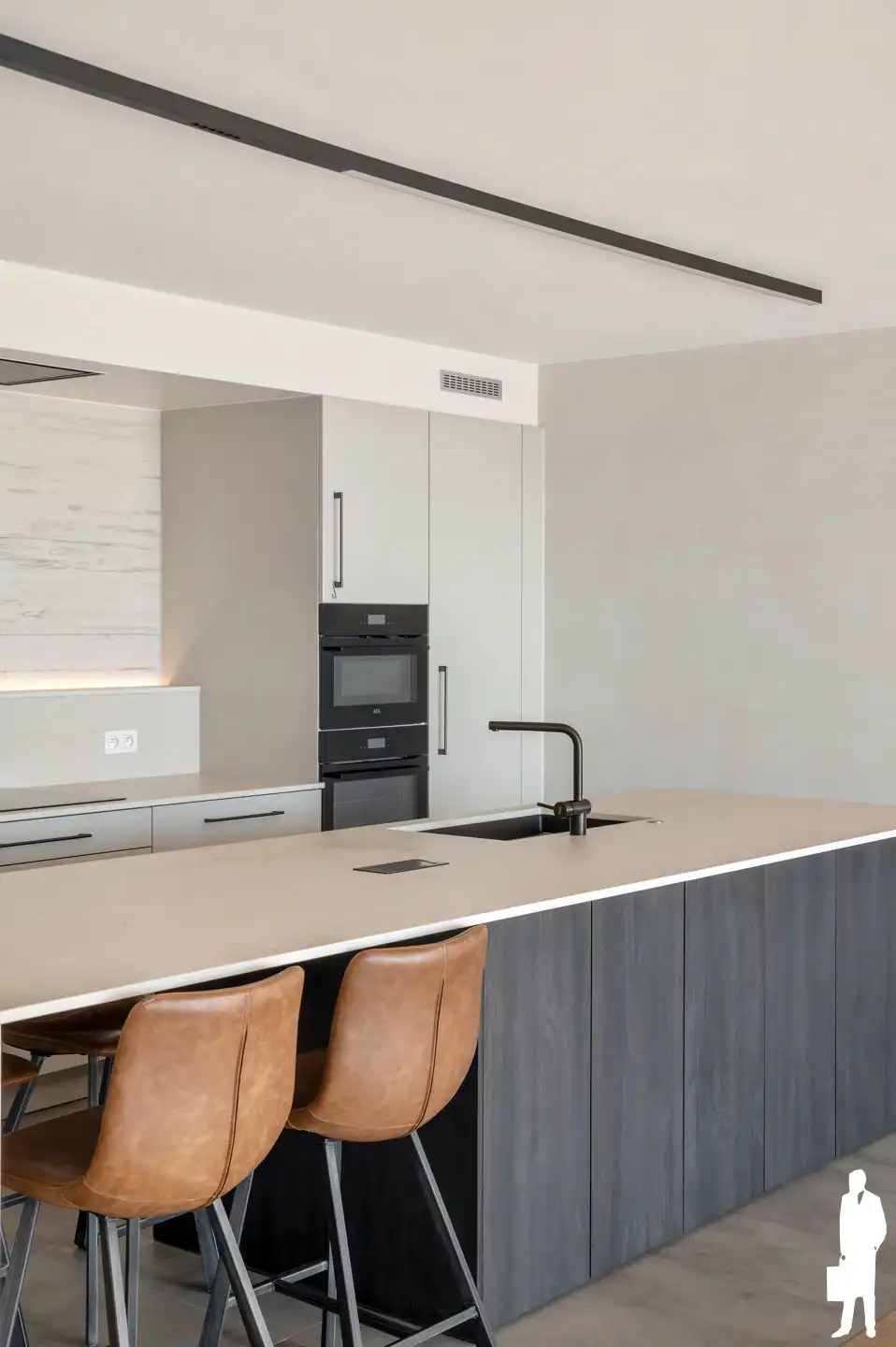 Volledig gerenoveerd en instapklaar appartement van 121 m² + 26 m² terras foto 17