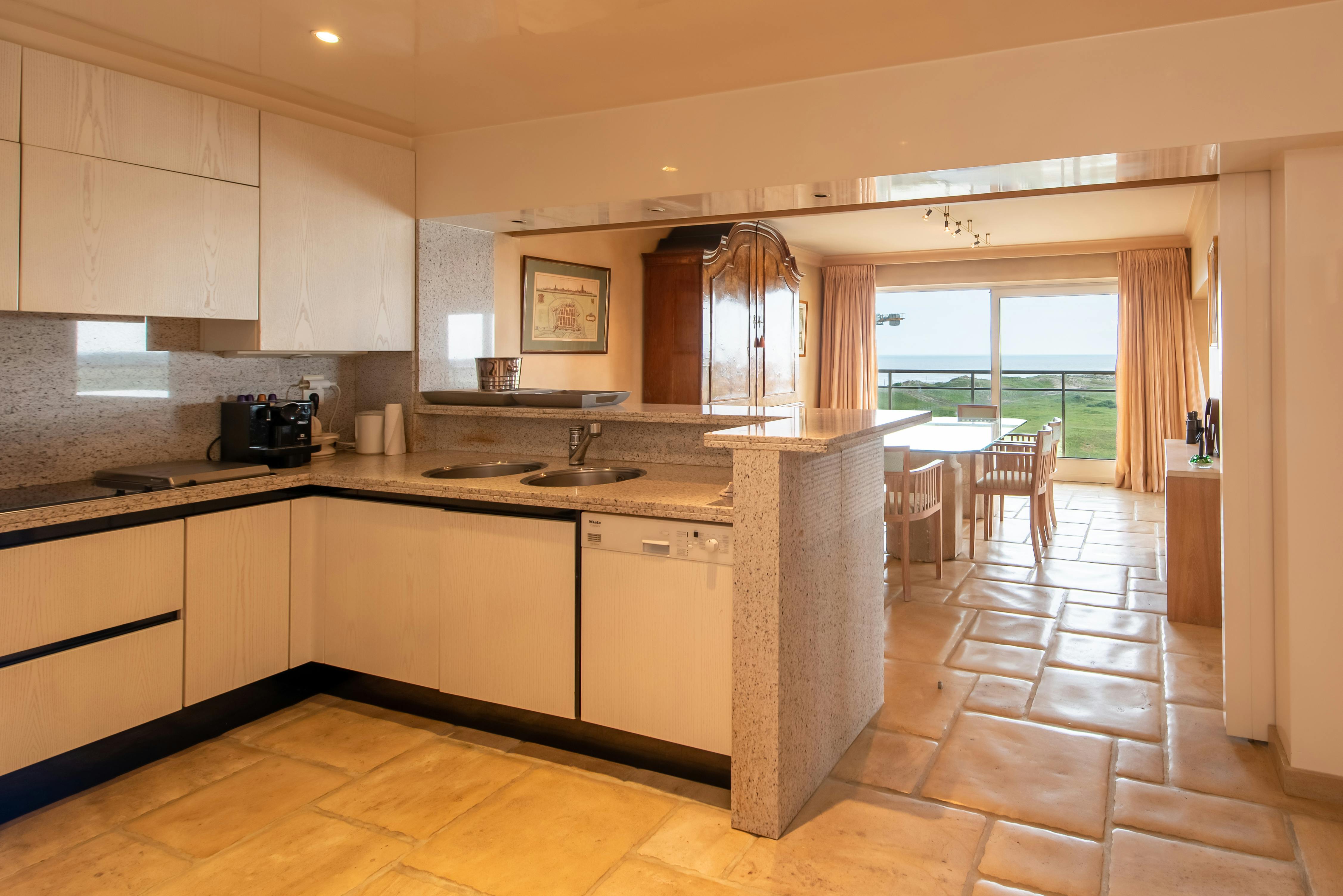 Exclusief appartement met prachtig zicht op de Havengeul en de zee! foto 34