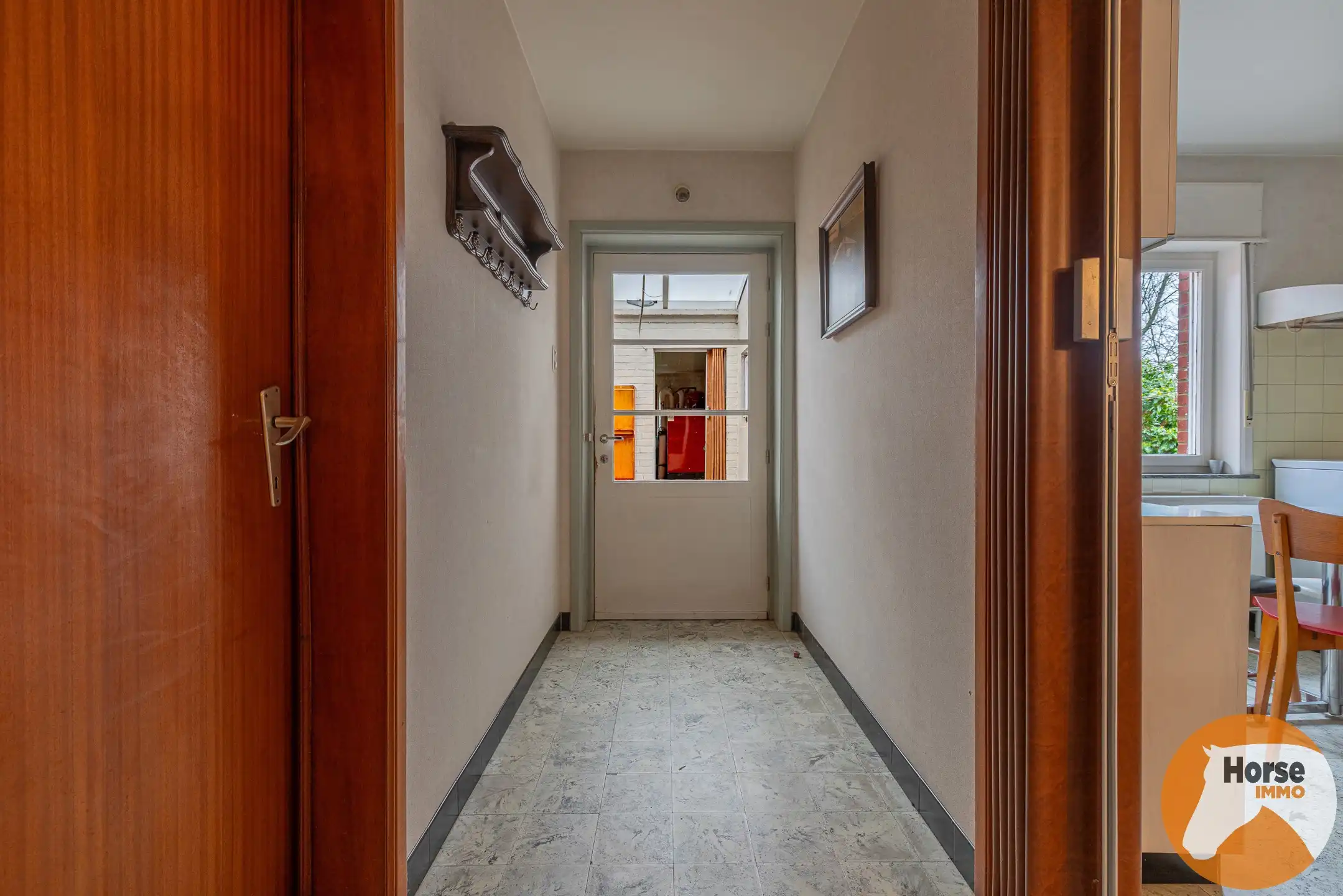 HERZELE - Vrijstaande woning in een landelijke omgeving foto 12