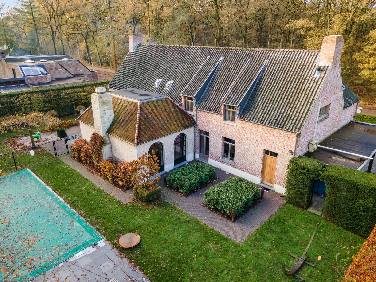 Instapklare villa op toplocatie aan het Zoerselbos foto {{pictureIndex}}