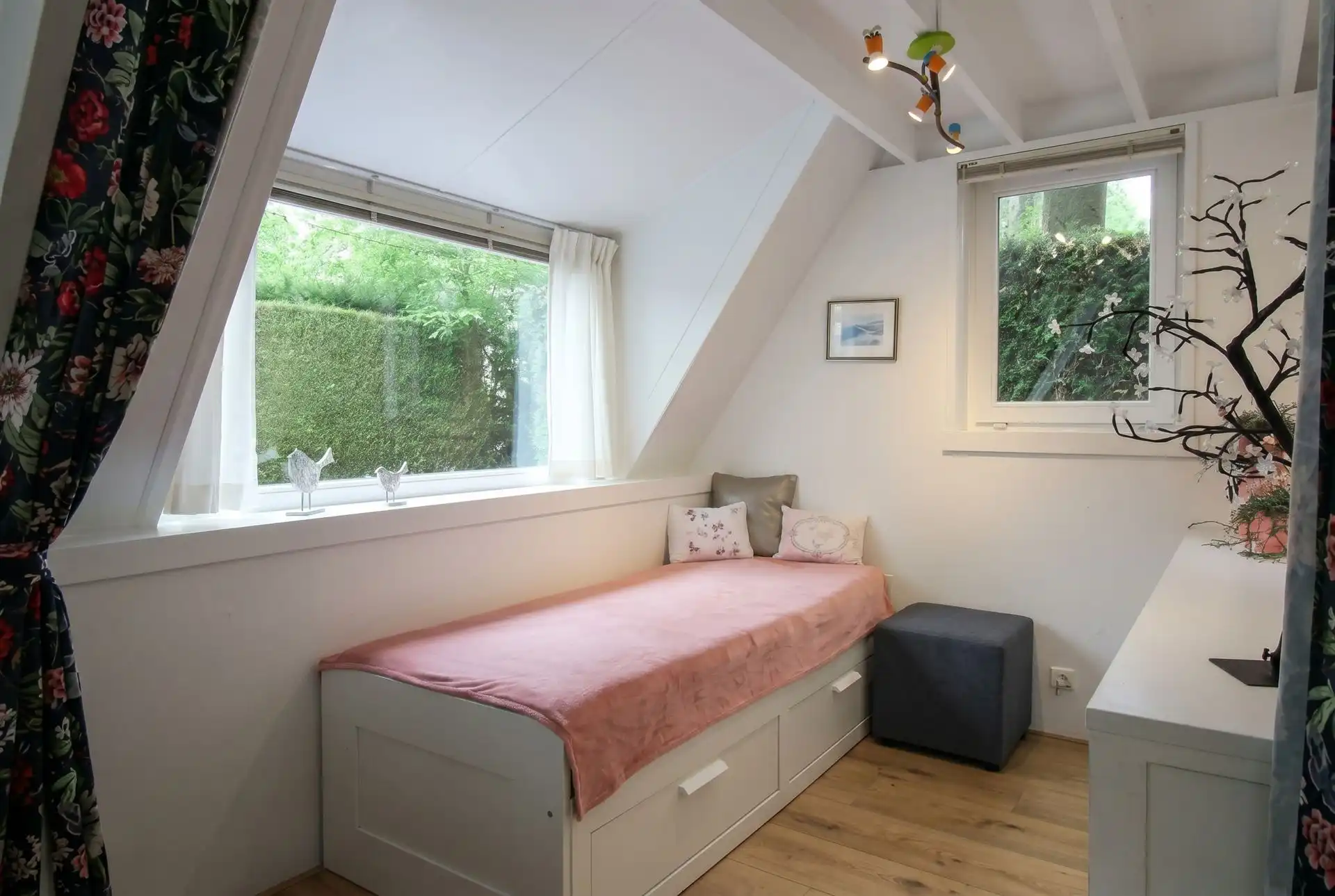 Vakantiewoning met 2 slaapkamers en ruime tuin op vakantiedomein Sonnevijver te Rekem! foto 5