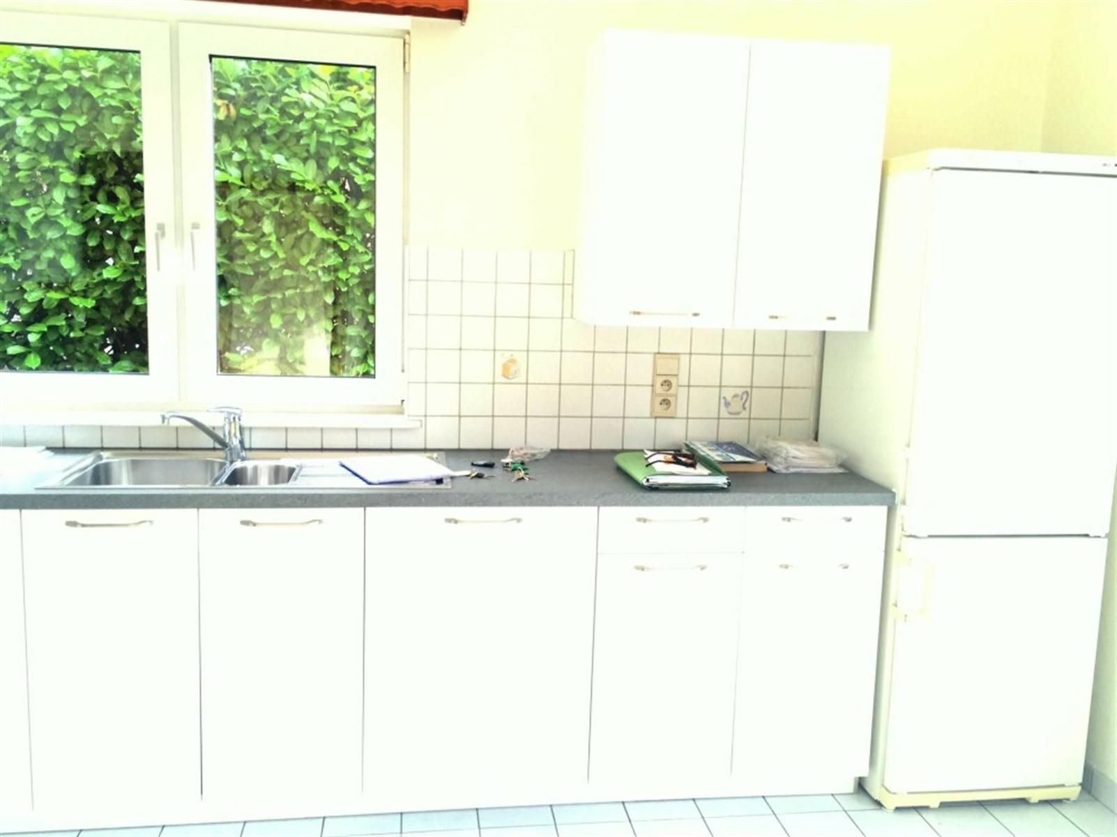 Ruime vrijstaande villa in een rustige en resientiële straat foto 6