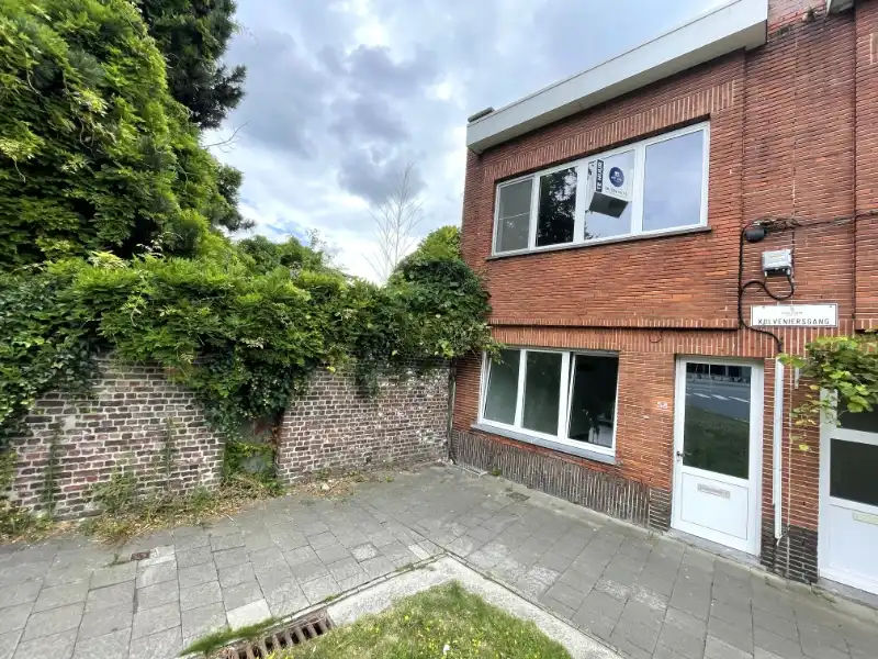 Gezellige instapklare woning aan een groen pleintje foto 12