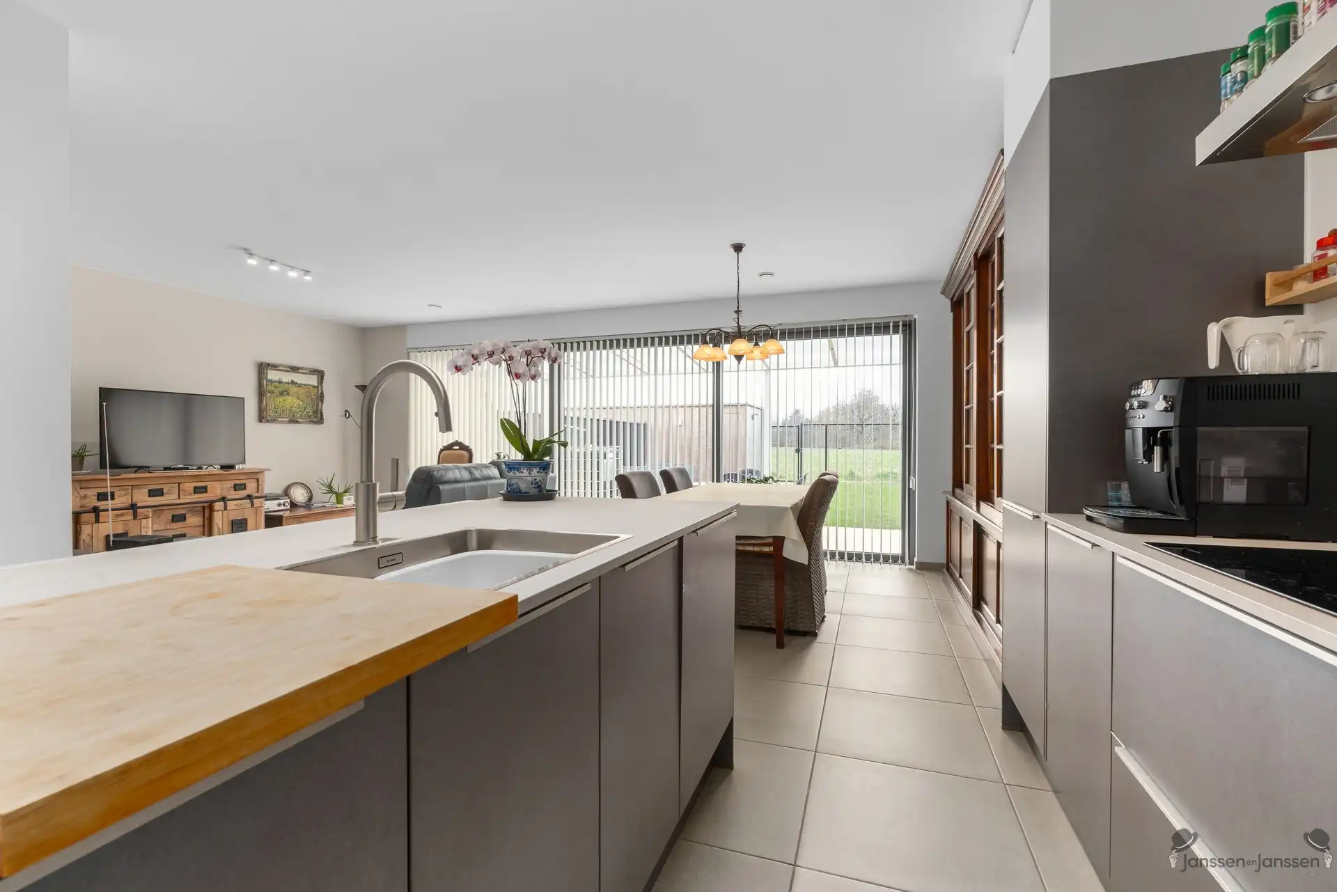 Nieuwbouwwoning met 3 slaapkamers foto 7