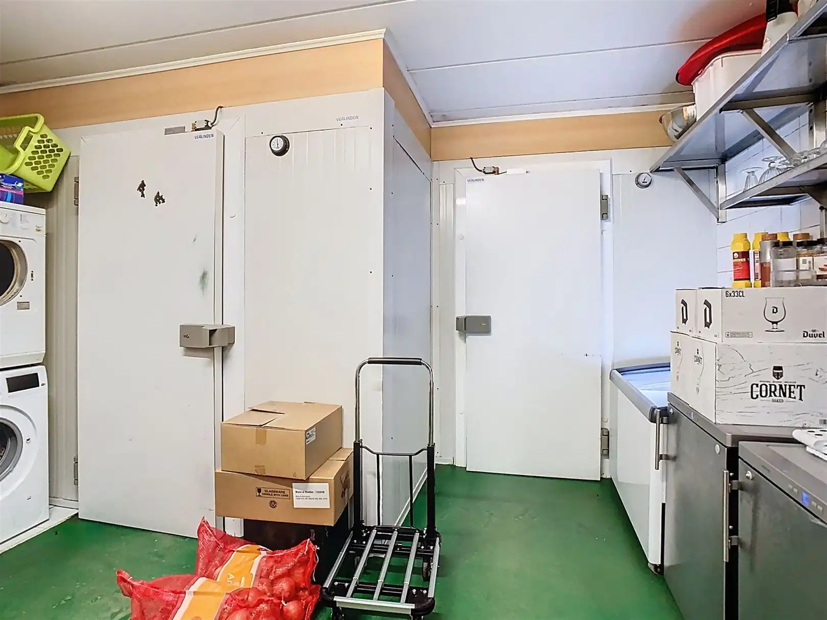 Gebouw met ruim 4 slaapkamer appartement en gelijkvloerse handelszaak foto 10