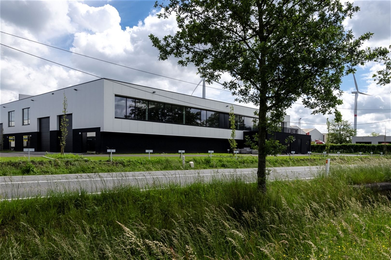 Bedrijvenpark Nieuwmoer: nieuwbouw KMO units met zichtlocatie foto 3