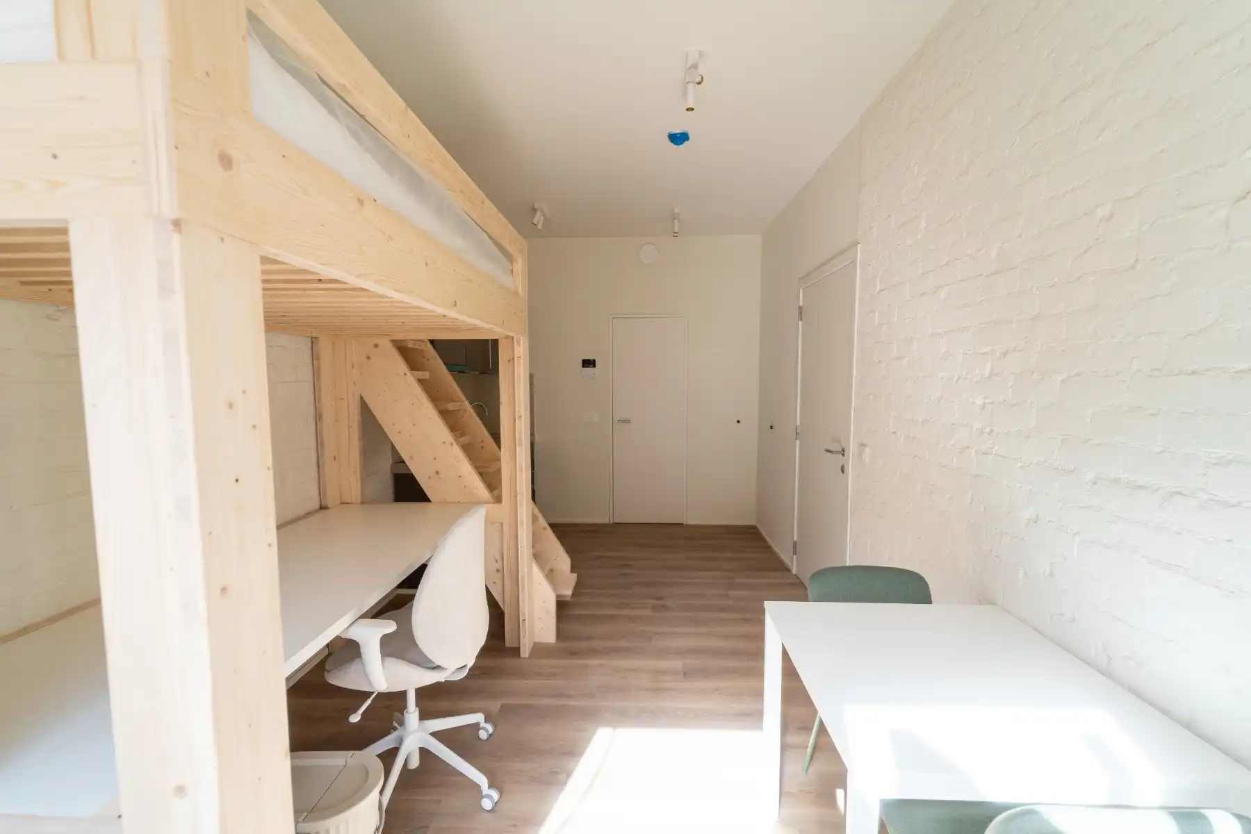 Mooi gerenoveerde studio foto 2