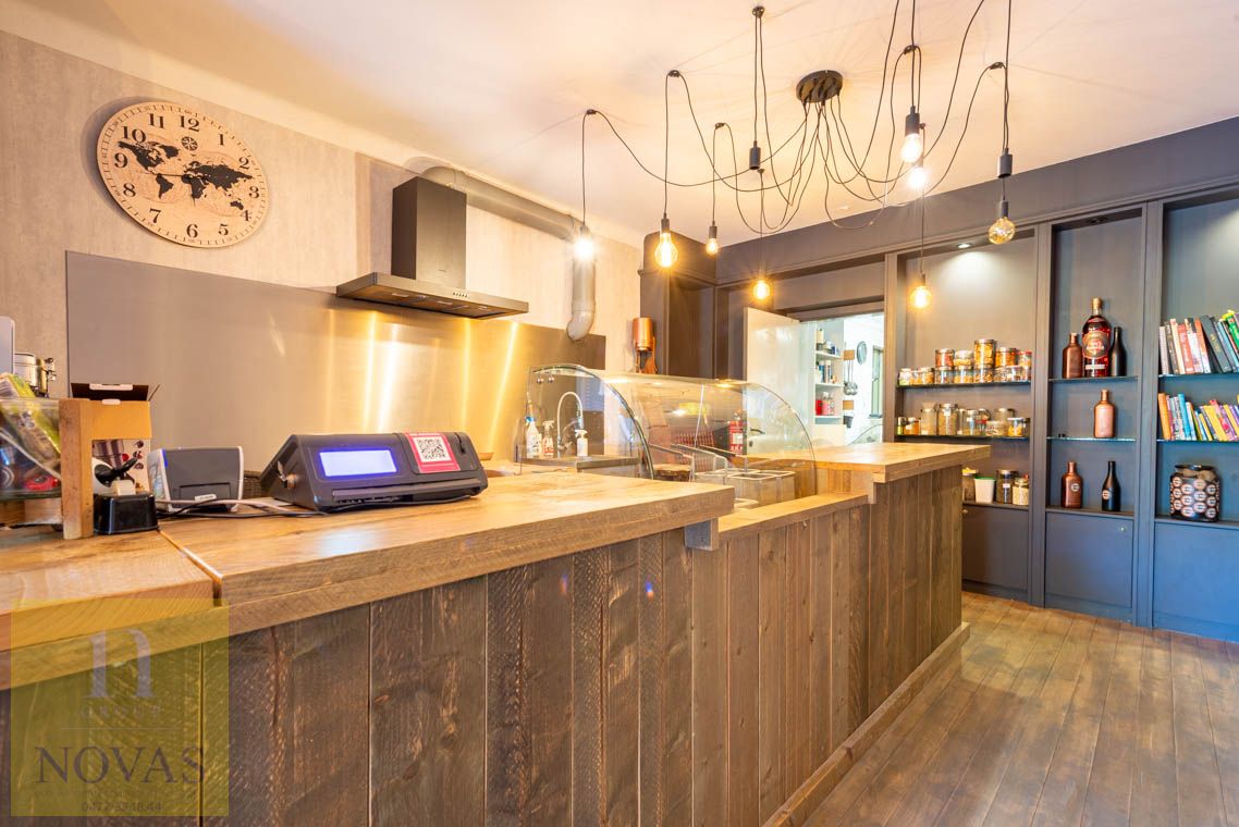 Authentiek handelspand / hotel met restaurant, feestzaal en mooie tuin op ideale locatie. foto 45