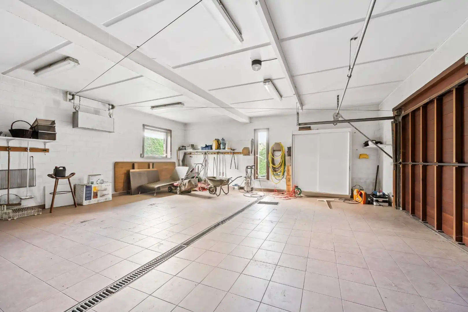 Villa met 5 slaapkamers, dubbele garage, carport en verzorgde tuin in Westrozebeke foto 23