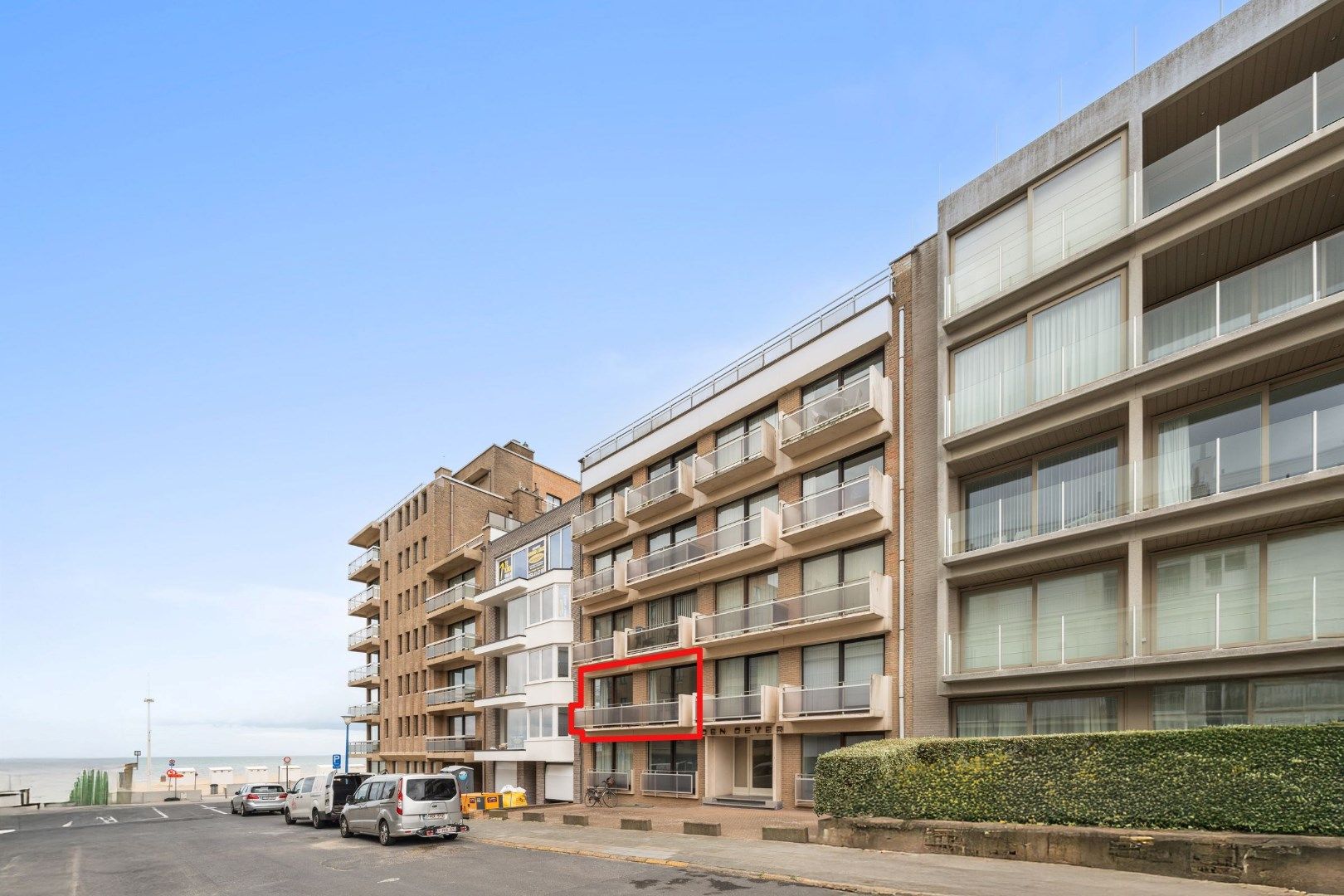 VOLLEDIG GERENOVEERD EN ZONNIG APPARTEMENT MET  ZIJDELINGS ZEEZICHT foto 10