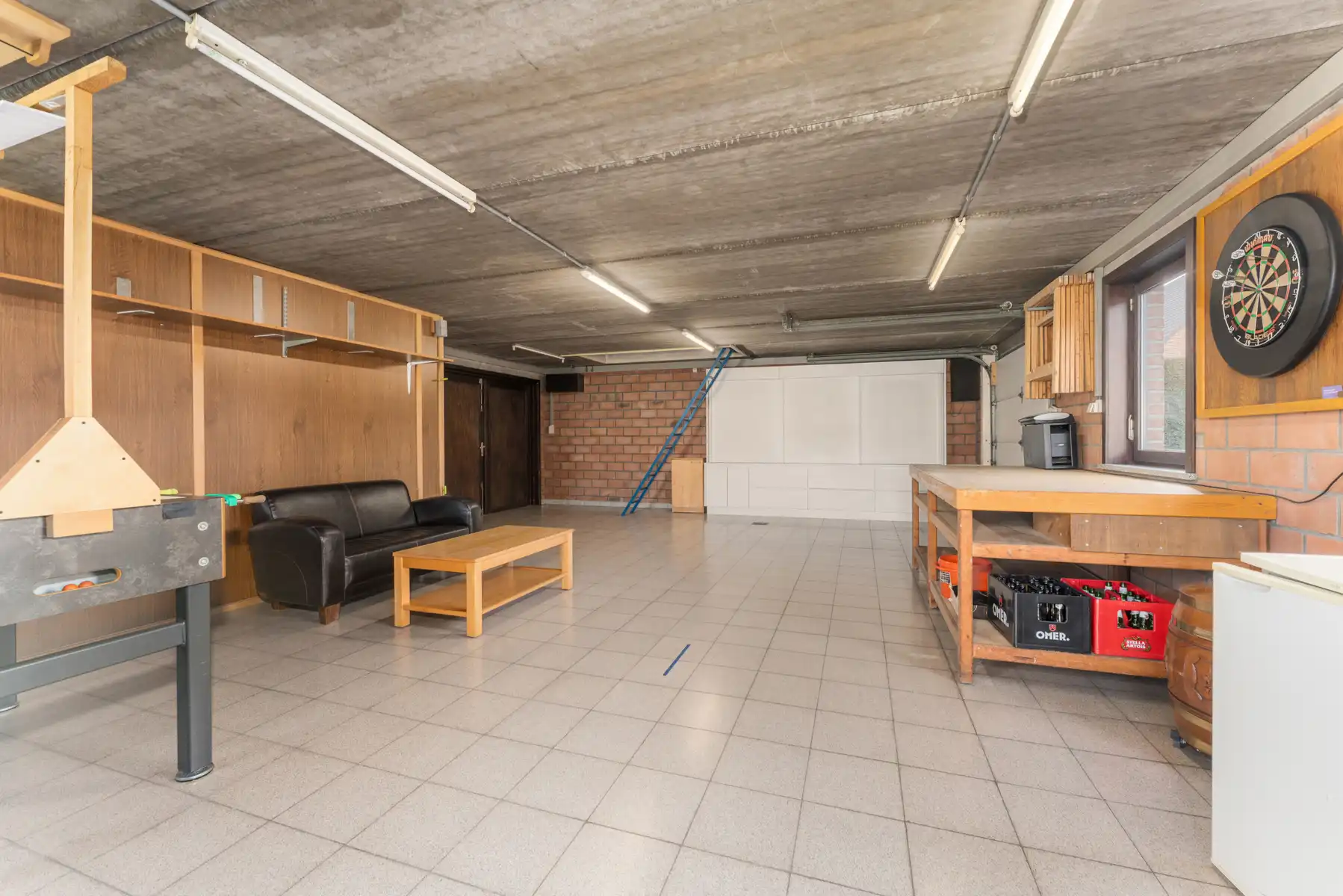 Verzorgde woning met ruim bijgebouw op perceel van 1.369 m² foto 22
