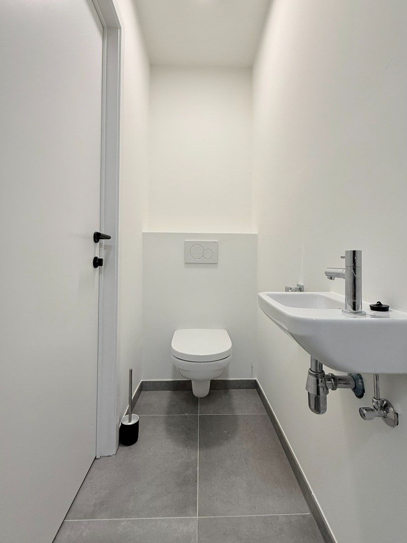 Instapklare kantoorruimte met topligging in Heverlee foto 8