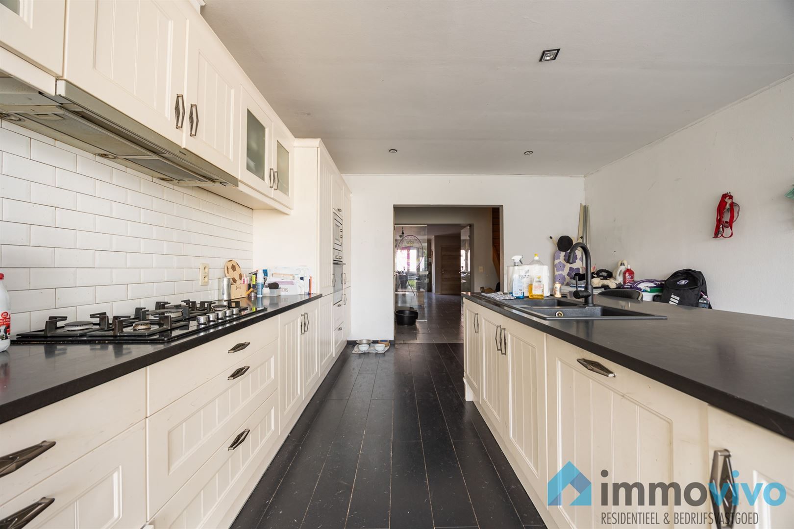 Te renoveren woning met 2 slaapkamers en tuin. foto 5