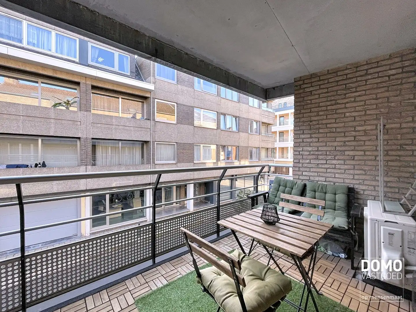 RUIM APPARTEMENT MET TERRAS, 2 SLAAPKAMERS EN PARKEERPLAATS IN HET CENTRUM VAN HASSELT  foto 13