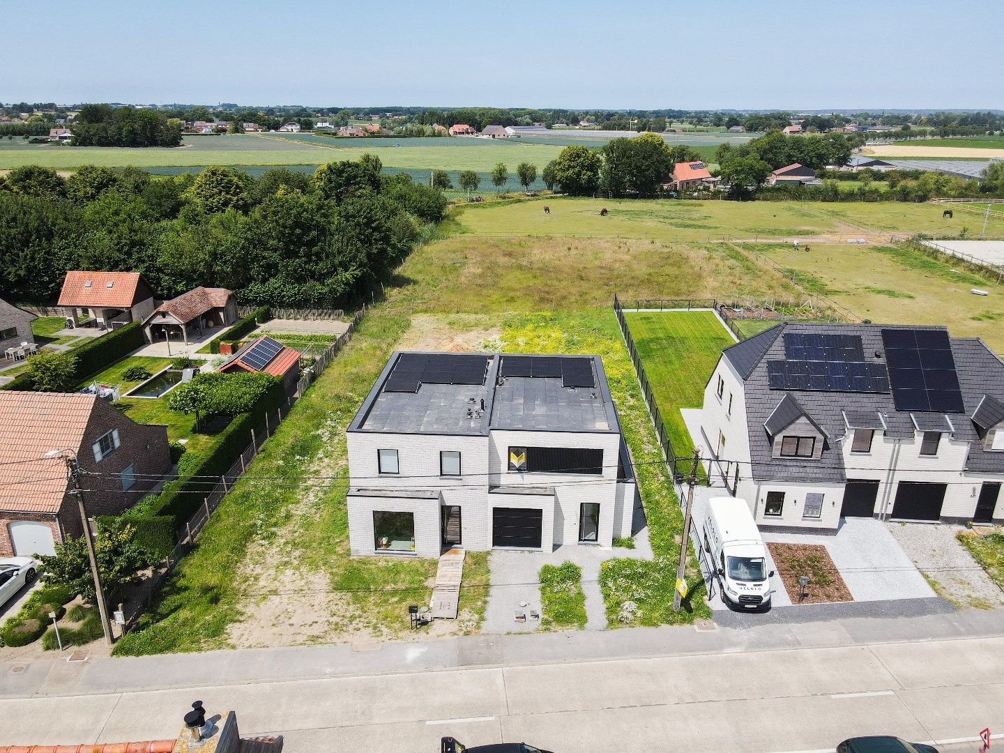 Kijkdag 13/09 van 10u tot 12u - Halfopen woning met 3 slaapkamers en landelijk verzicht! foto 30